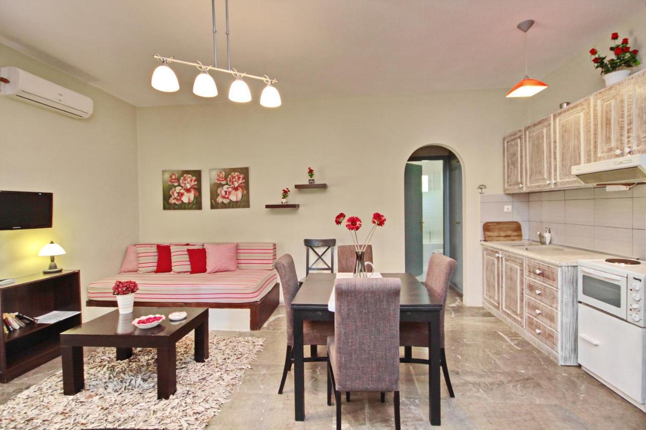 Aloe Luxury Apartments Porto Heli Dış mekan fotoğraf