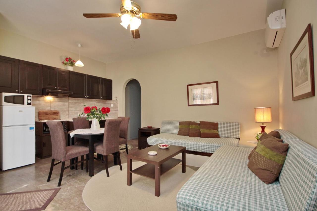 Aloe Luxury Apartments Porto Heli Dış mekan fotoğraf